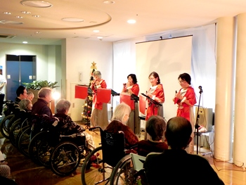  介護医療院クリスマスミニコンサート2018風景